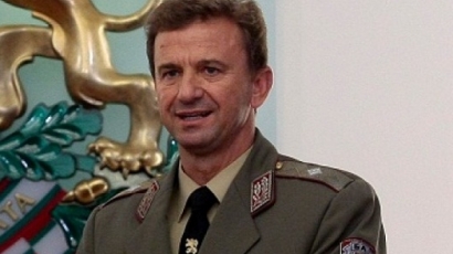 Генерал Нейко Ненов, зам. на отбраната - агент на ДС