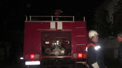 Трима в болница след пожар в ”Хаджи Димитър”