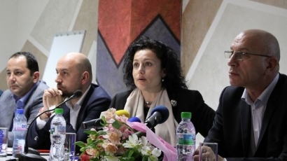 Десислава Танева: Нинова подвежда и манипулира хората със своите неверни твърдения
