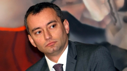 Младенов: Няма да подкрепим Македония в ЕС на всяка цена