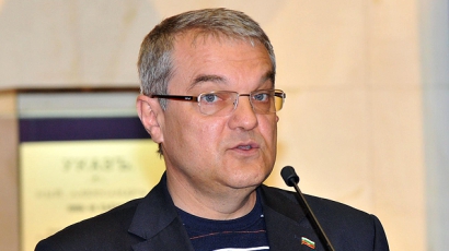 Румен Петков иска извънредно заседание в НС за БНБ