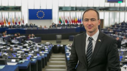 А. Ковачев: Станишев е бреме за Европейската социалдемокрация