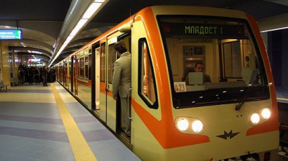 Джоузеф Дол направи кръгче със софийското метро