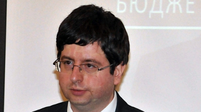 П. Чобанов: Парите вече не се разпределят от ГЕРБ