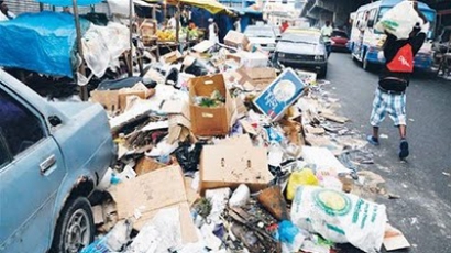 Мадрид се зарина в боклук