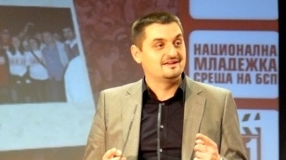 Кирил Добрев се отказа от листата на София-област