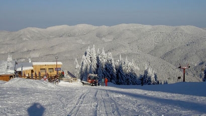 20 души в снежен капан в Родопите