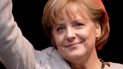 Меркел не дава второ гражданство на децата на мигранти
