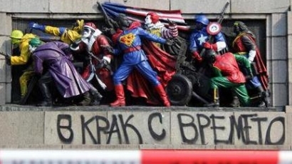 Фандъкова:Общината не може да премахне паметника на Съветската армия