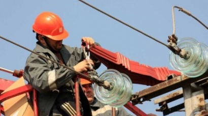 ЧЕЗ възстановява електричеството в Чавдар 