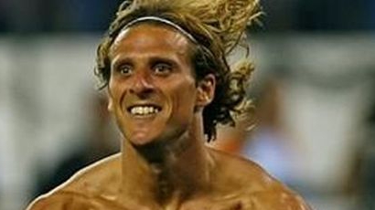 В мач номер 100 Форлан донесе успех на Уругвай