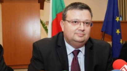 Сотир Цацаров: Прокуратурата няма да стане заложник на никого