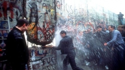 27 години от падането на Берлинската стена