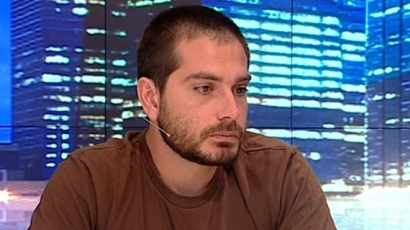 Нападнаха български журналист в Крим  (Видео)