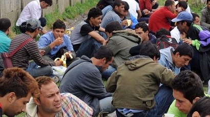 Полицията на лов за нелегални имигранти в София