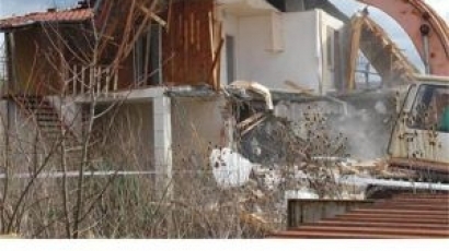 ДНСК издала 124 заповеди за събаряне на ромски къщи в Марчево
