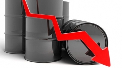 Цените на петрола пак вървят надолу