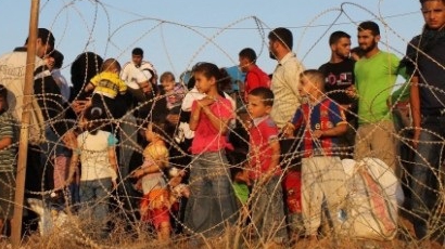 Няма заплаха за България заради вълната от сирийски бежанци