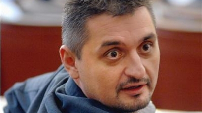 Кирил Добрев: Кметовете на левицата не предават съгражданите си, нищо, че държавата, която сега им пробутва „майка на нацията“, е мащеха за червените общини