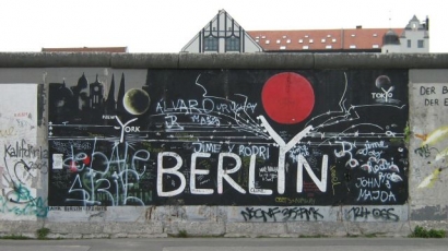 Берлинската стена като амбулантна стокa