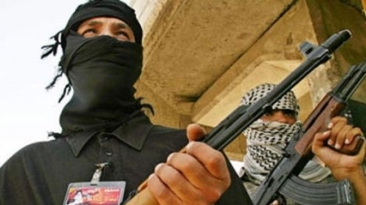 В Париж задържат терорист от ИД