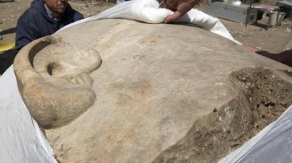 Откриха статуя на Рамзес II в Кайро
