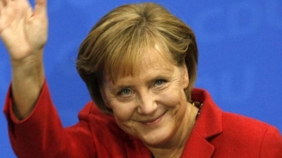 Меркел поканила Япония да стане член на НАТО