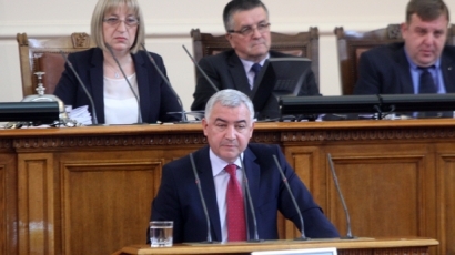 Атанас Мерджанов: ГЕРБ допускат лобистка поправка в закона за чужденците