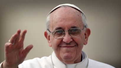 Папа Франциск получи наградата „Карл Велики”