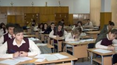 Въвеждат два държавни изпита в професионалните училища