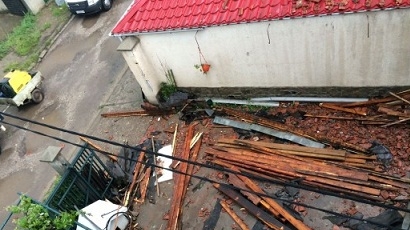 Торнадо в столичния квартал Чепинци, потоп в Кнежа