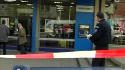 Заловиха въоръжен нападател на банка в София
