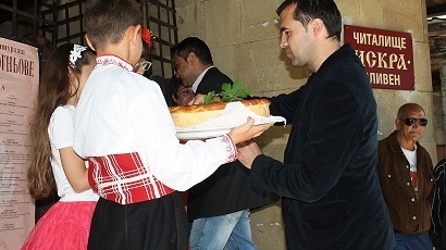   Румен Андонов: Въпреки дълговете от предишното ръководство, които общината плаща сега, вървят и ремонтни дейности по селата 