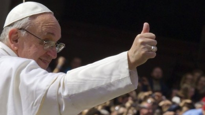 Папа Франциск с първа коледна служба