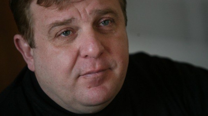 Каракачанов: Подслушването целеше да всява страх
