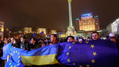Студ, но хиляди на протест в Киев