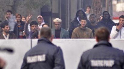 Мигранти и двама трафиканти са задържани в Бургас