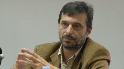 Димитър Манолов смени д-р Тренчев като шеф на "Подкрепа"