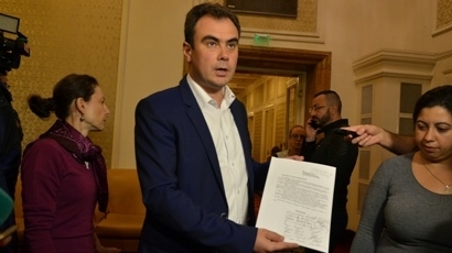 Бойчев: РБ не са участвали във внесената от БСП подписка за свикване на НС