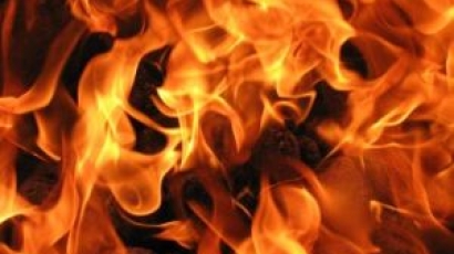 Жена изгоря при пожар в дома си