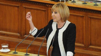 Мая Манолова: Конфронтацията в България е страшна