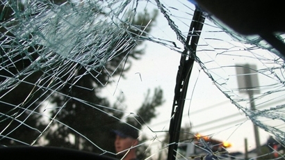 Шофьор предизвика катастрофа с дрифтове в Казанлък