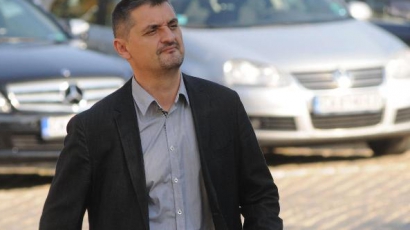 Кирил Добрев: Филип Златанов бил 103 пъти в НС с пропуск от Фидосова