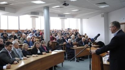 Станишев заповядва: Законът за МВР да мине през комисия до 1 май