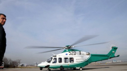 Спасиха още  12 пасажери от ферибота с хеликоптер