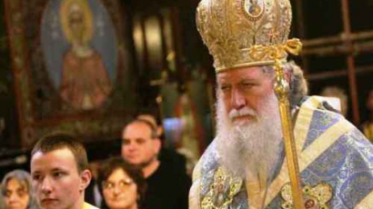 Патриарх Неофит: Кръстът е тежък
