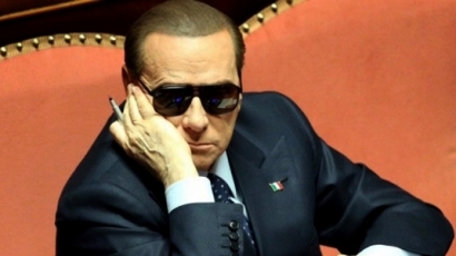 Осъдиха Берлускони на три години затвор
