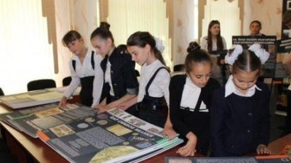Български училища в Молдова и Гагаузия получиха дар от родината
