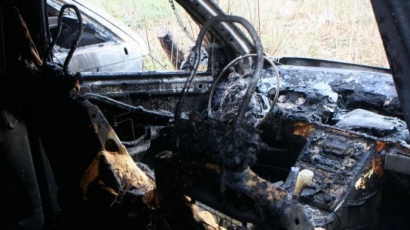 Два автомобила изгоряха в Шумен