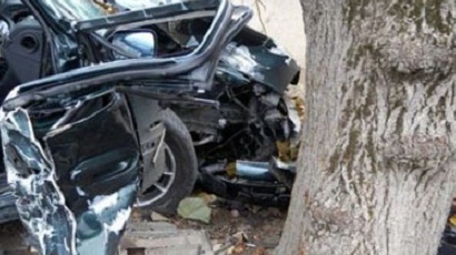 Нов кошмар:След удар в дърво загинаха две момчета